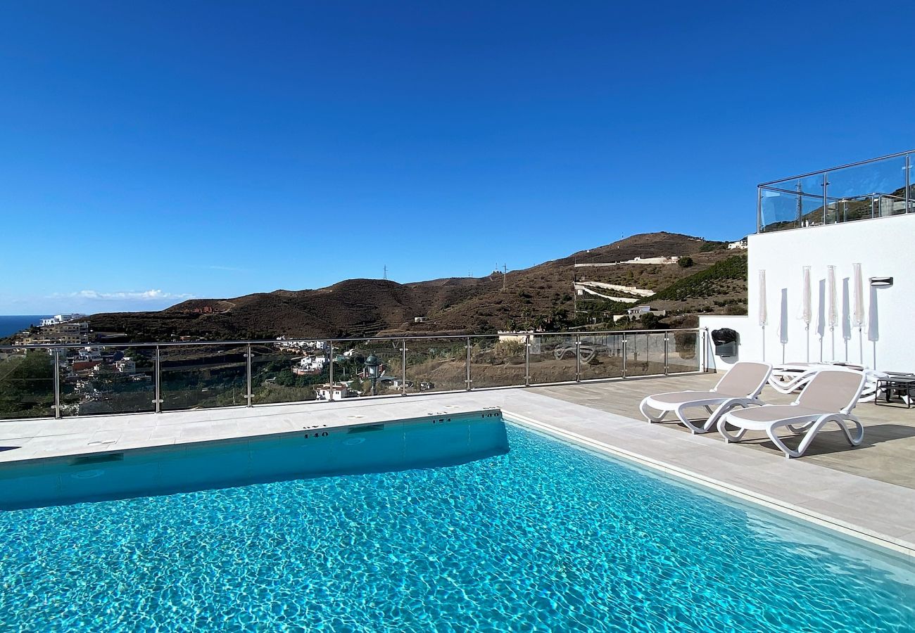 Apartment in Nerja - Penthouse Balcon del Mar 124 by Casasol