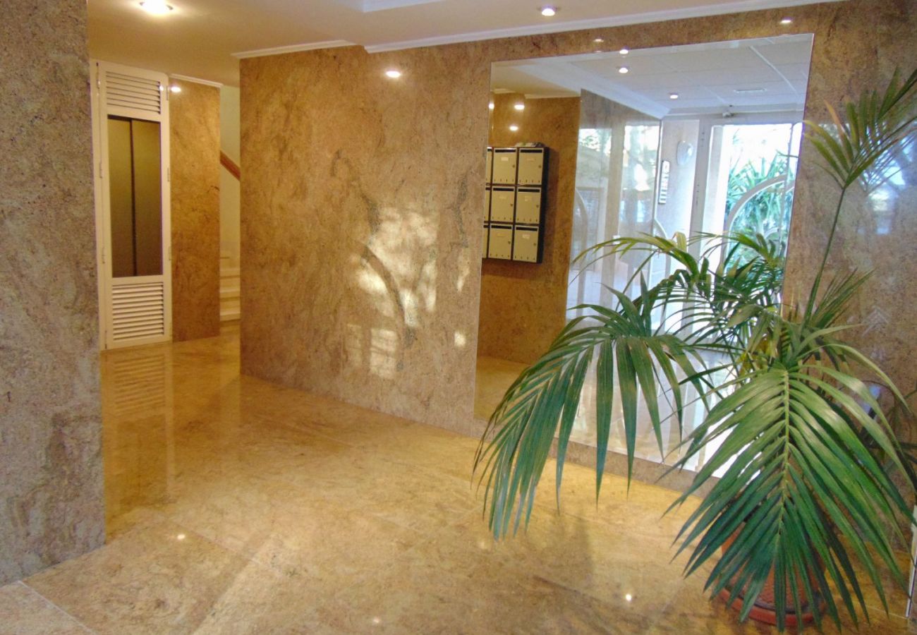 Apartment in Calpe / Calp - AT223 BOBYAN