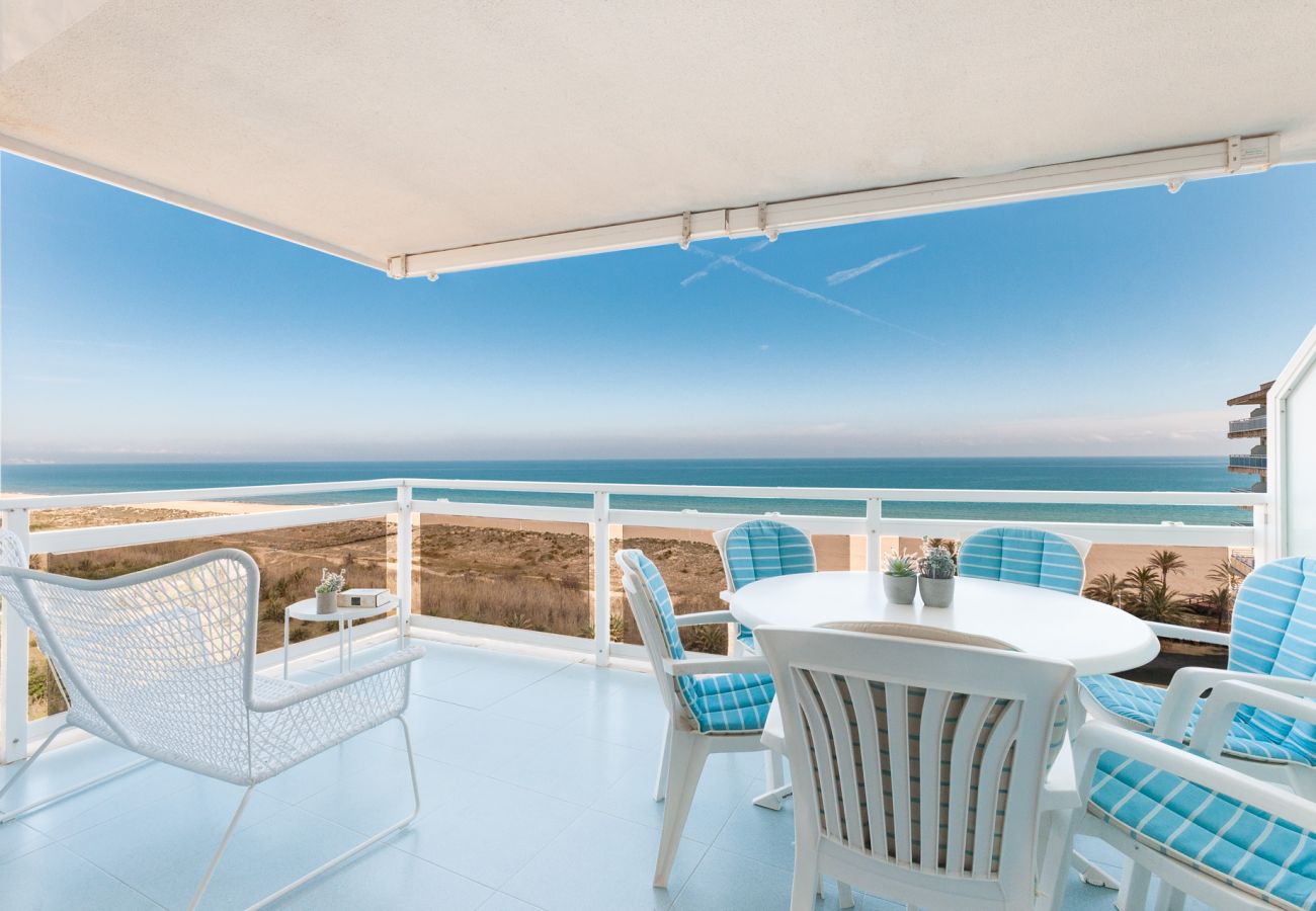 luxury beachfront apartment pets allowed amazing sea views large terrace wifi Gandia