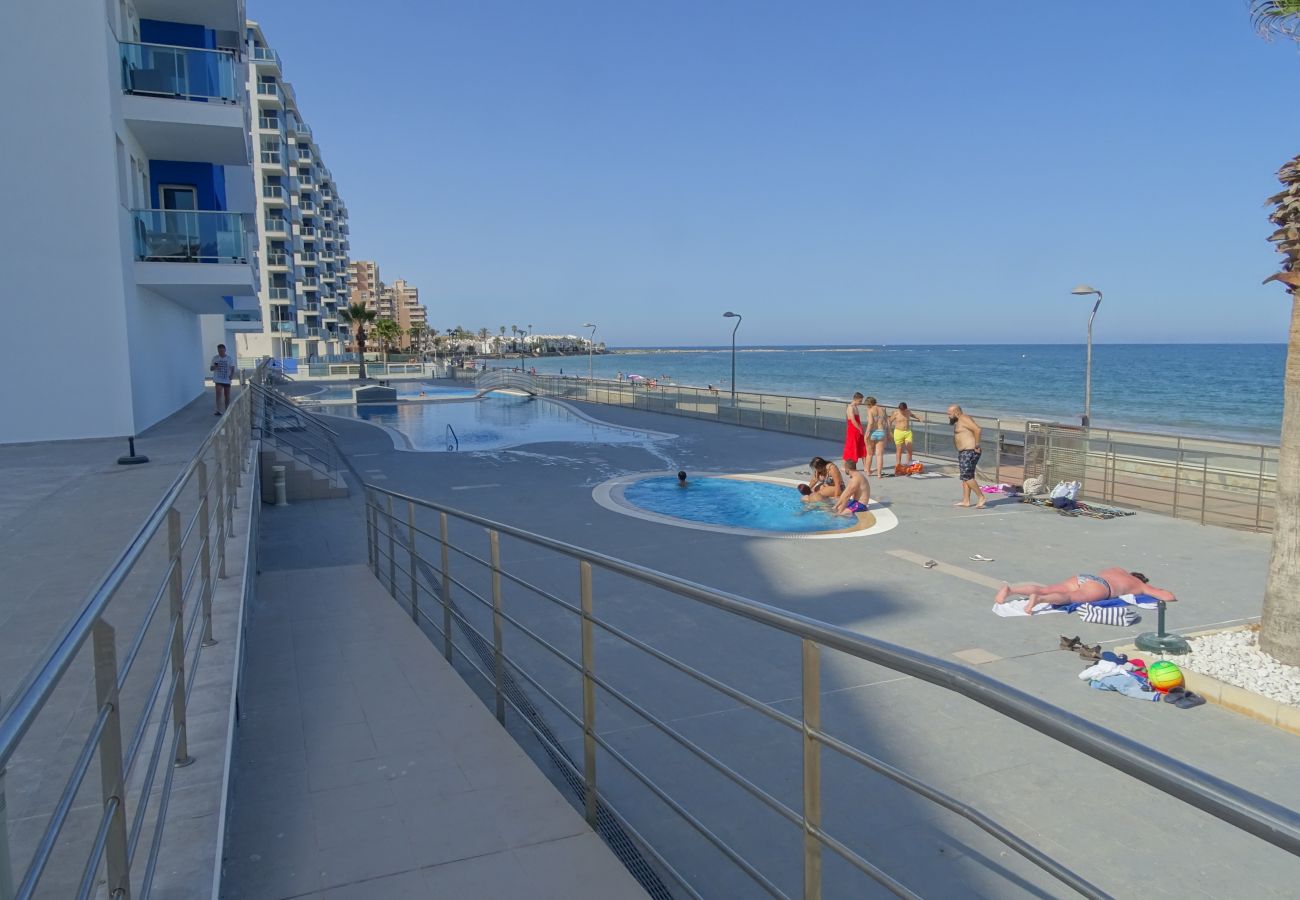 Apartment in La Manga del Mar Menor - Mar Azul  B-2-7ºA Admer