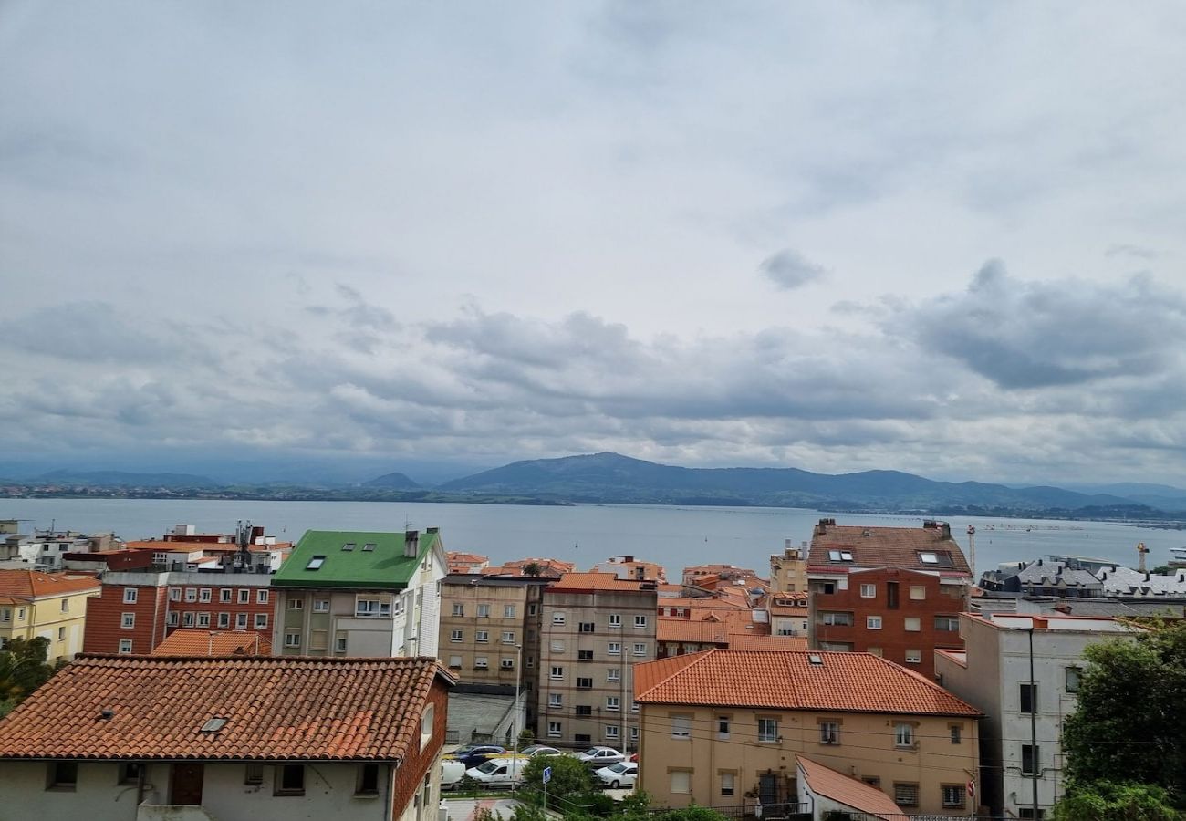 Apartment in Santander - C01A01 Apartamento Moderno con vistas al mar