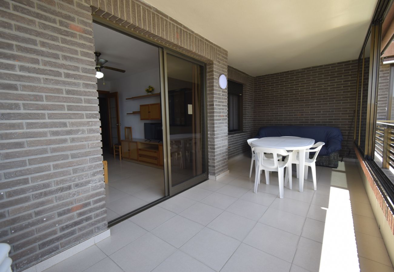 Apartment in Benidorm - CASTELMAR 8A