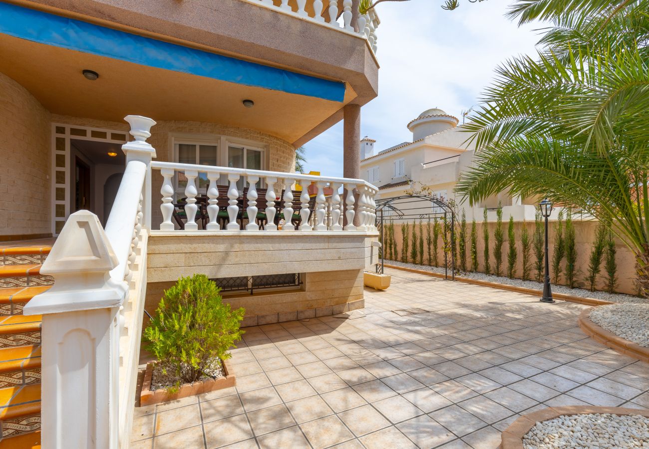 Villa in La Manga del Mar Menor - Seaside Elegance by Fidalsa