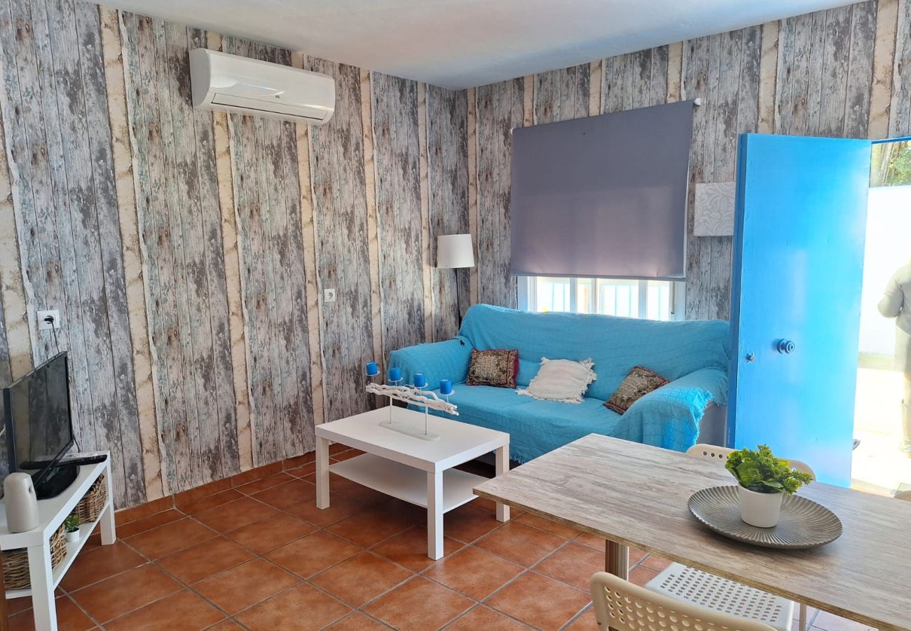 Chalet in Chiclana de la Frontera - R329 Chalet Rana Verde LRM