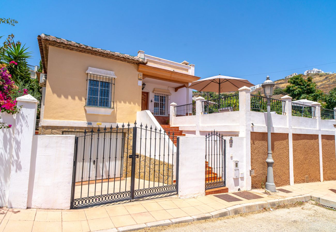 Villa in Torrox Costa - Villa Tamango Hill Vistamar by Casasol