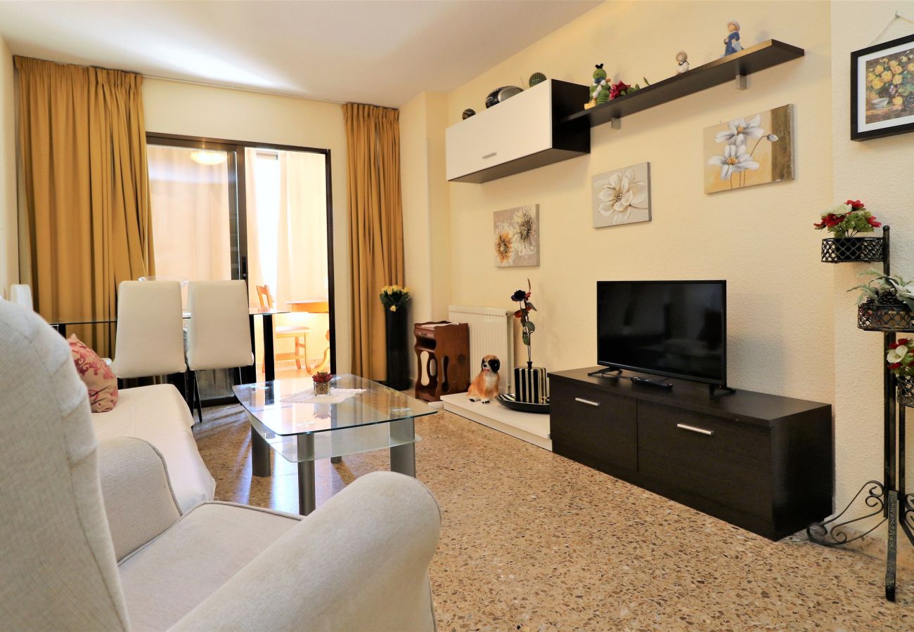 Apartment in Benidorm - CADIZ 4B