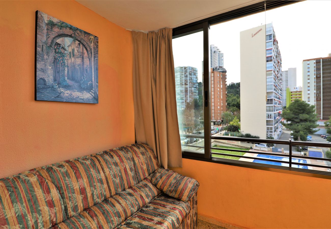 Apartment in Benidorm - CADIZ 4B