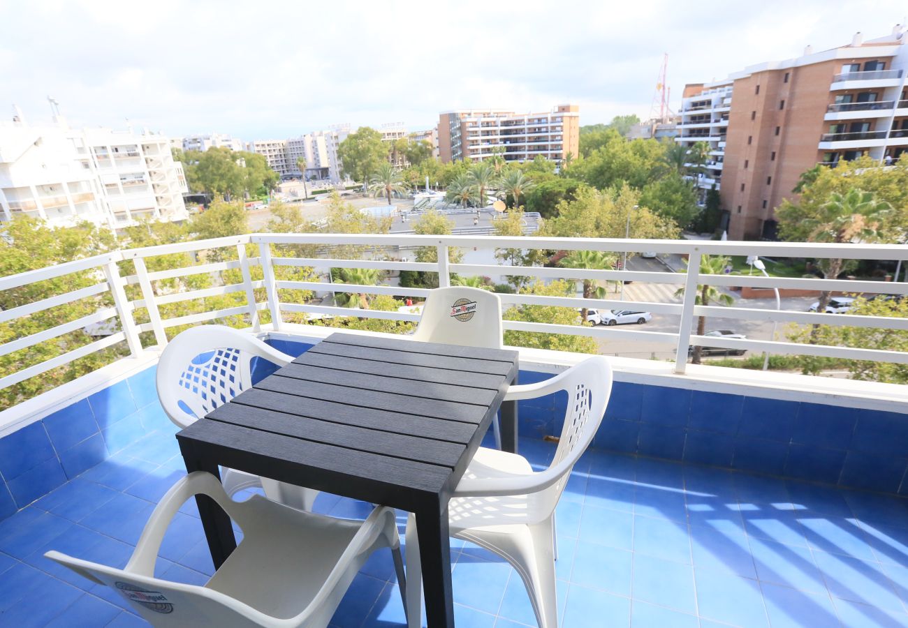 Apartment in Salou - Zahara